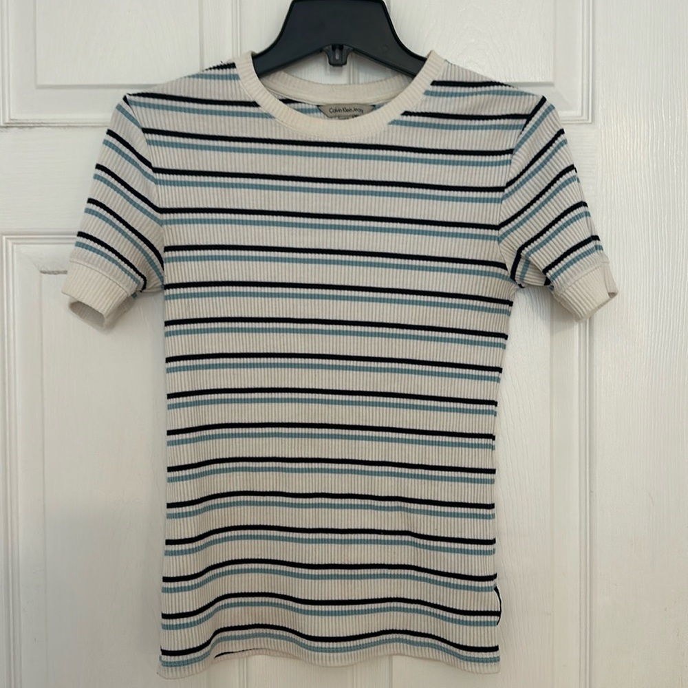Lightly worn Calvin Klein teeshirt